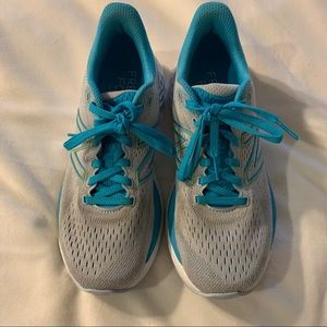 New Balance Fresh Foam 880v11 Women’s Running Shoe Size 7.5